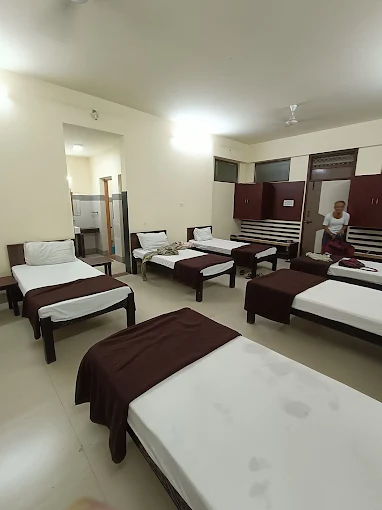8 Bed Non AC Room (Family Only)